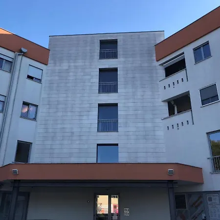 Angela With Private Garage Slot Apartmán